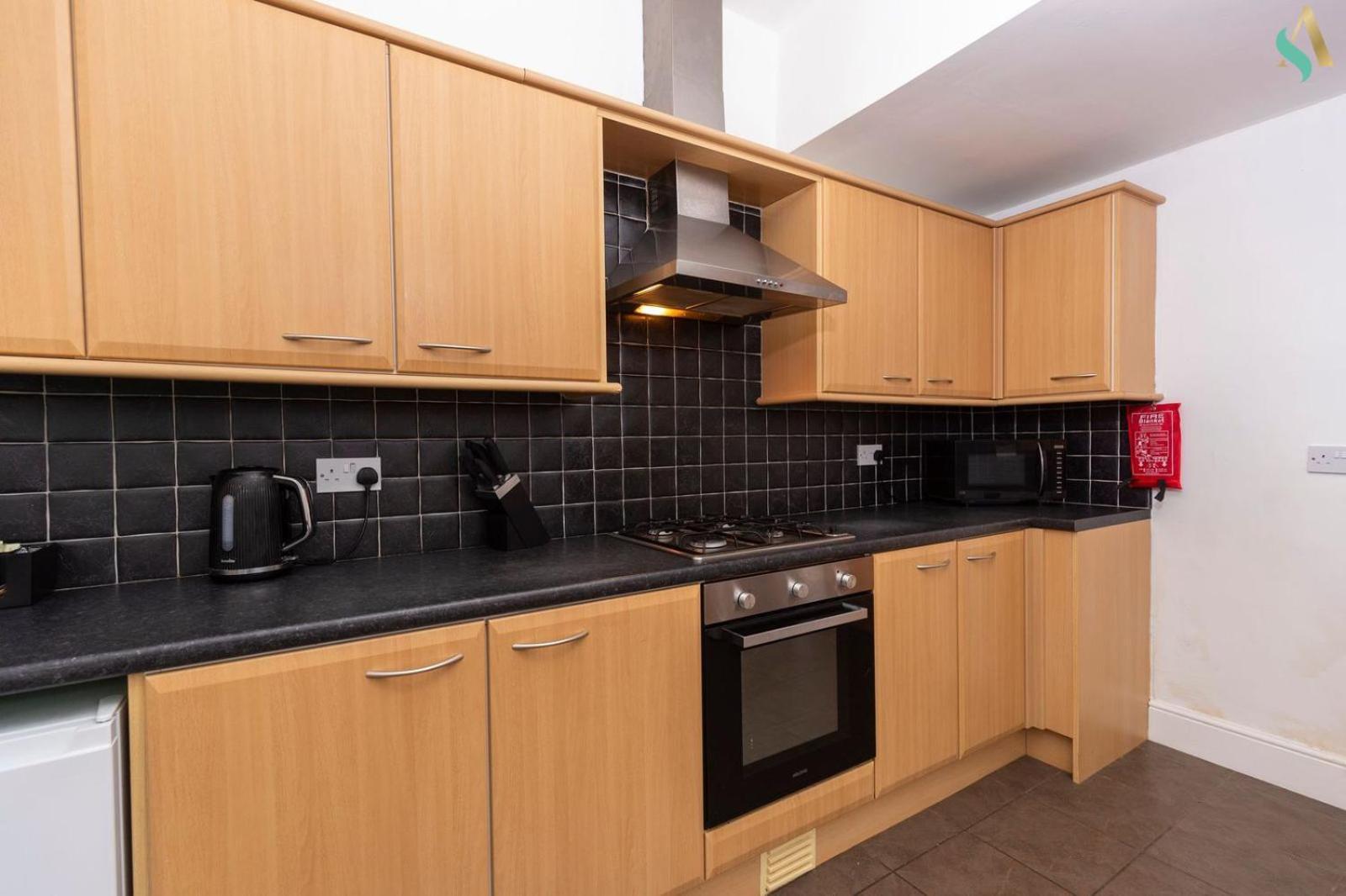 Pine House Apartment *